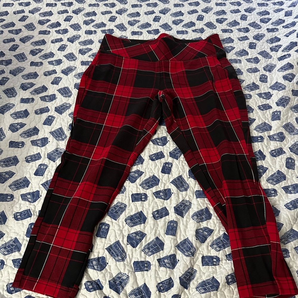 Torrid Red and Black Cropped Plaid Leggings with Pockets